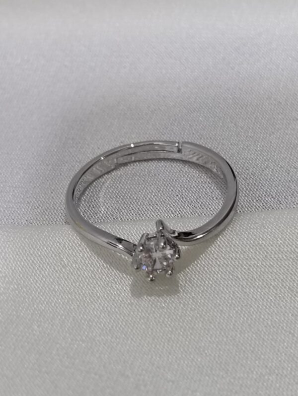 Elegance Diamond Ring