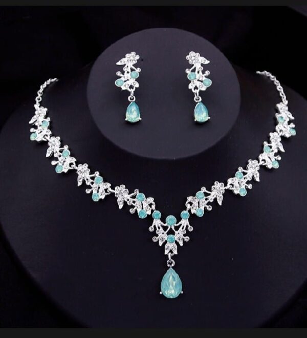 Necklace and Earrings Set - Image 4