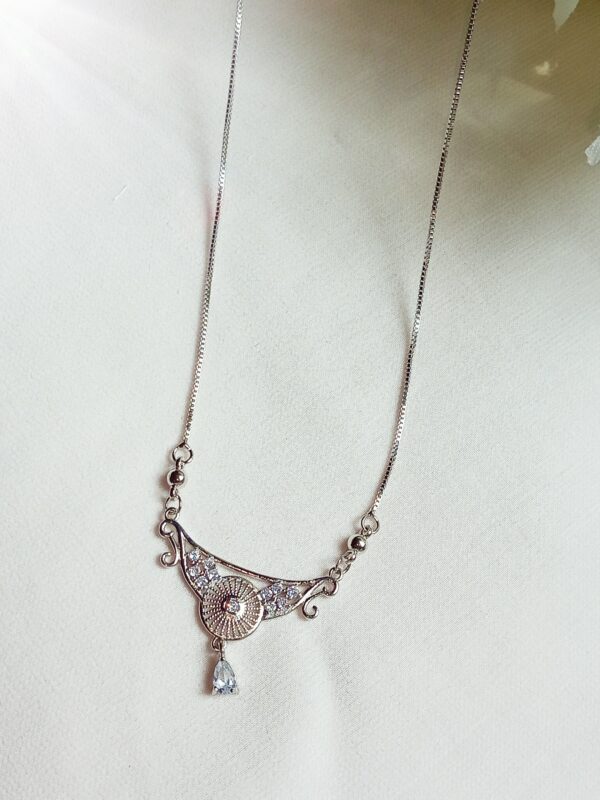 Elegance Sapphire Pendant Necklace - Image 3