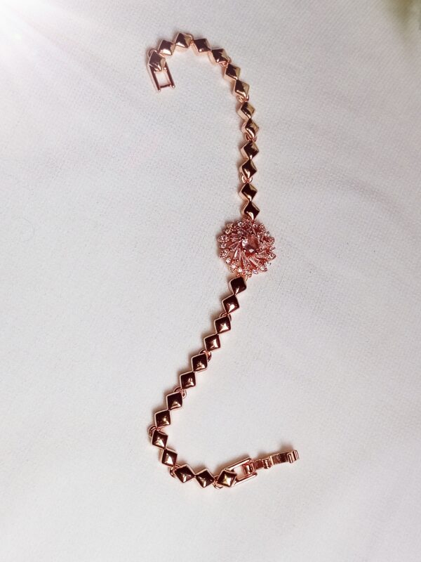 Elegant Rose Gold Bracelet - Image 3