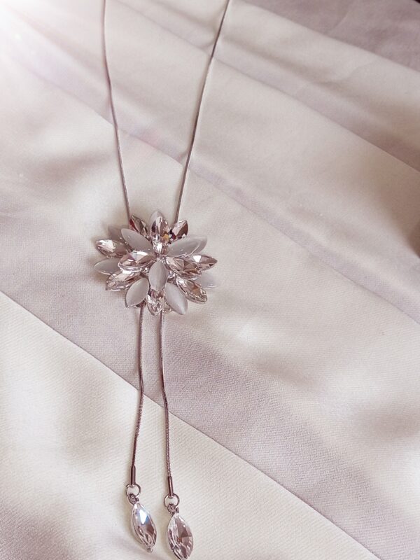 Elegant Crystal Floral Necklace - Image 2
