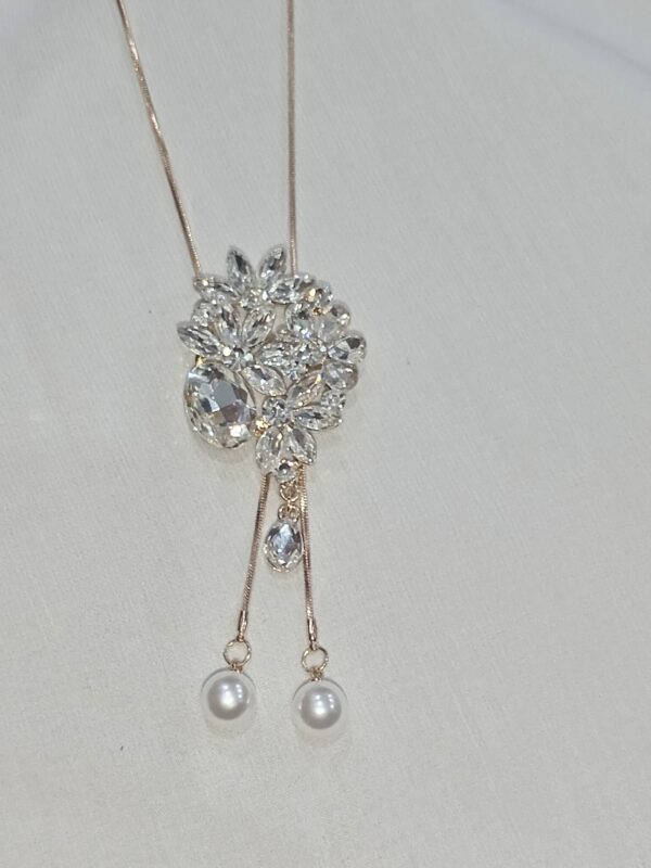 Elegant Crystal & Pearl Pendant Necklace